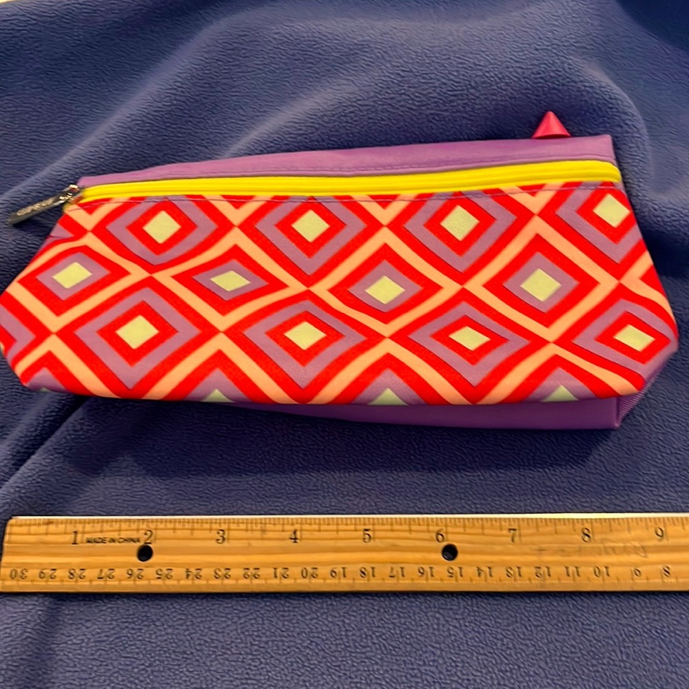 NWOT Clinique breast cancer bag